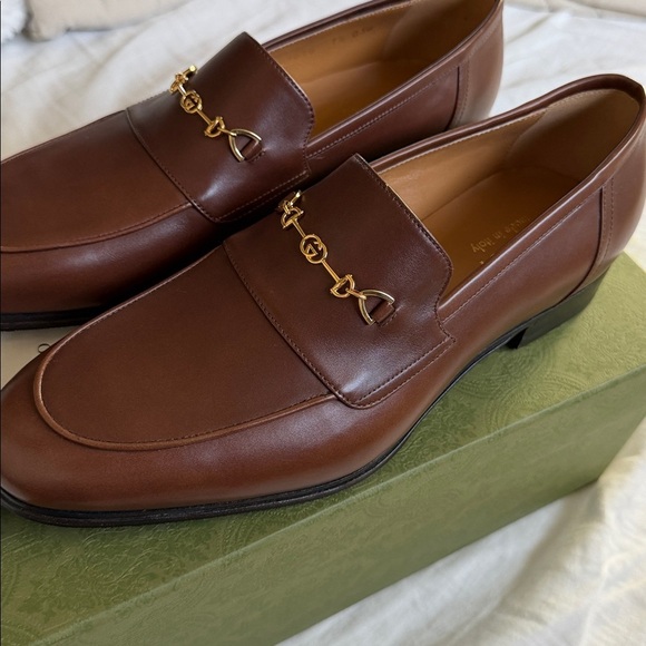 GUCCI Jakarta Brown Leather Gold GG Chain detail Mens Classy Classic Loafers main image 10